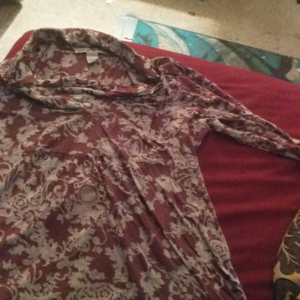 Cydney Mao, floral long sleeved T shirt dress.